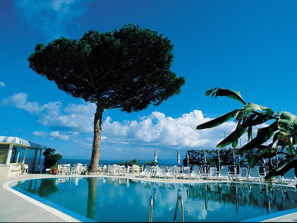 Hotel L'Approdo Casamicciola Terme ภายนอก รูปภาพ