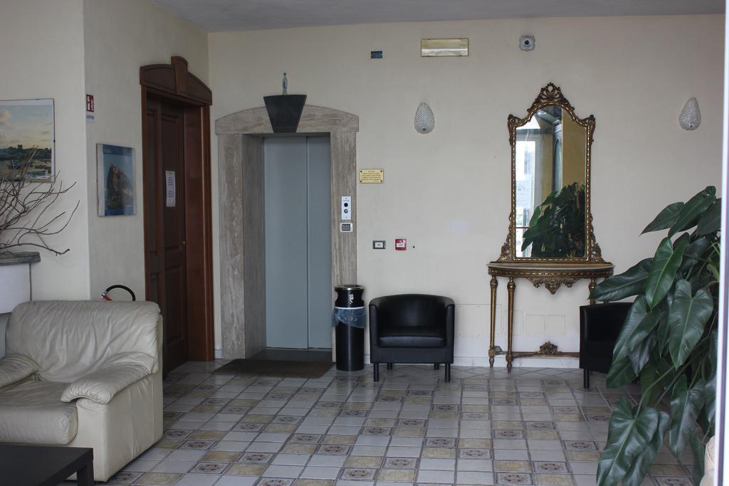 Hotel L'Approdo Casamicciola Terme ภายนอก รูปภาพ