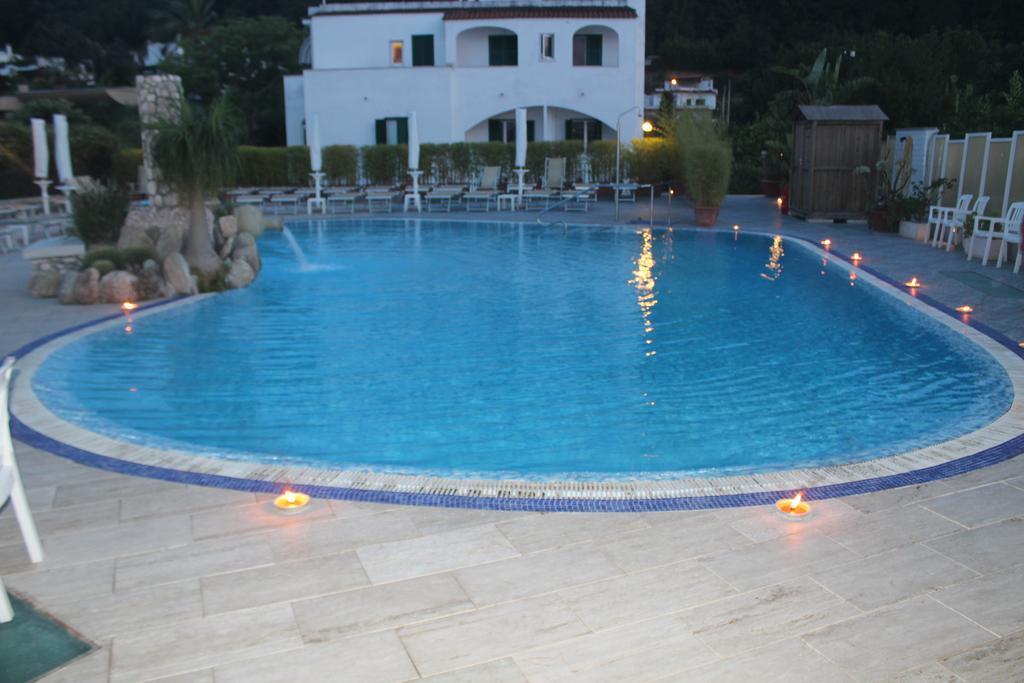 Hotel L'Approdo Casamicciola Terme ภายนอก รูปภาพ