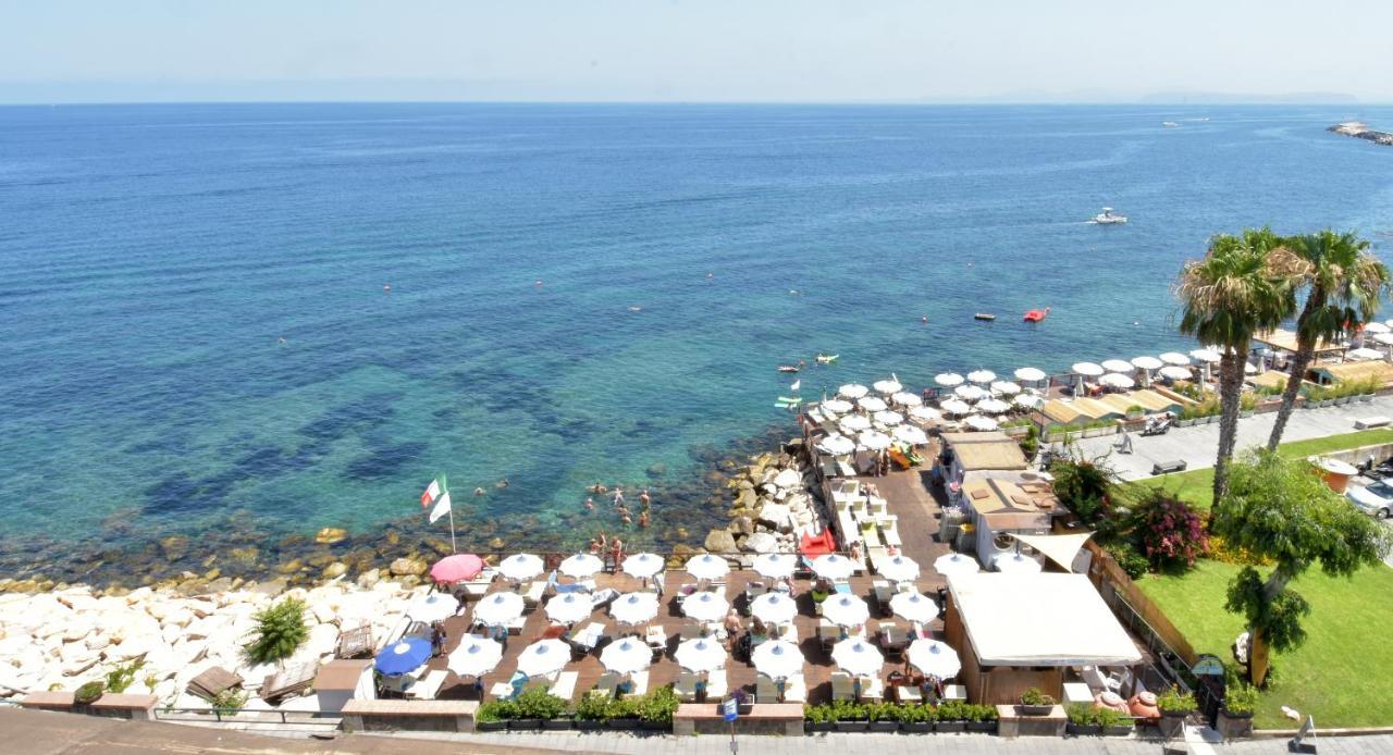 Hotel L'Approdo Casamicciola Terme ภายนอก รูปภาพ