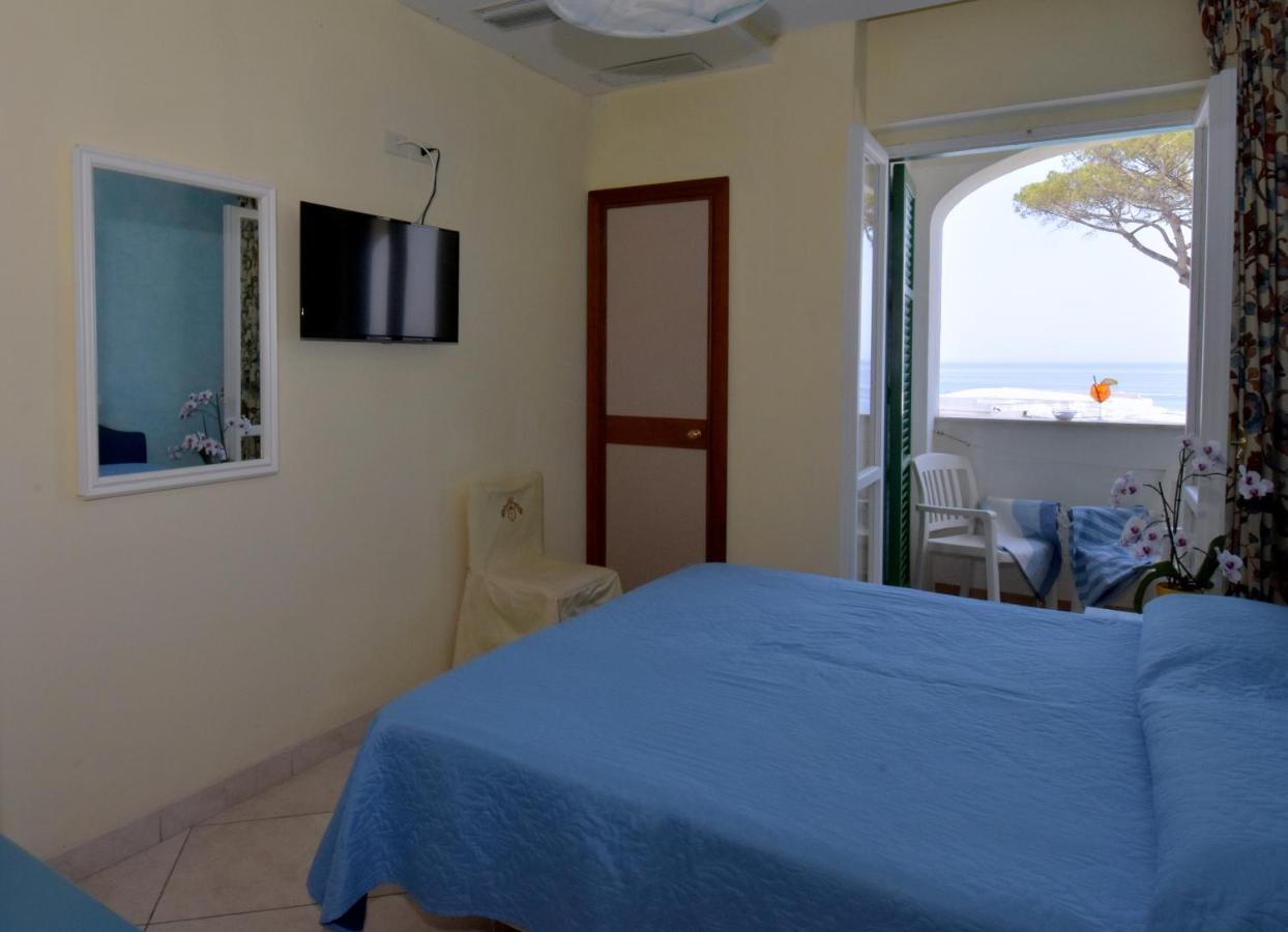 Hotel L'Approdo Casamicciola Terme ภายนอก รูปภาพ